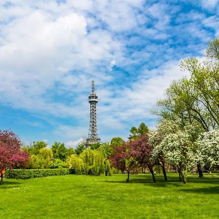 Mezonetovy Apartman V Centru براغ المظهر الخارجي الصورة